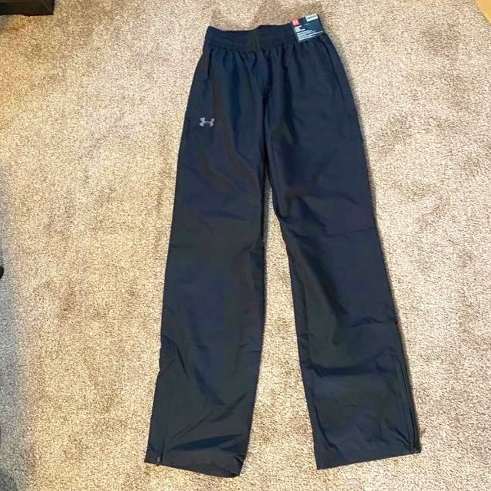 NWT Under Armour track pants (S)